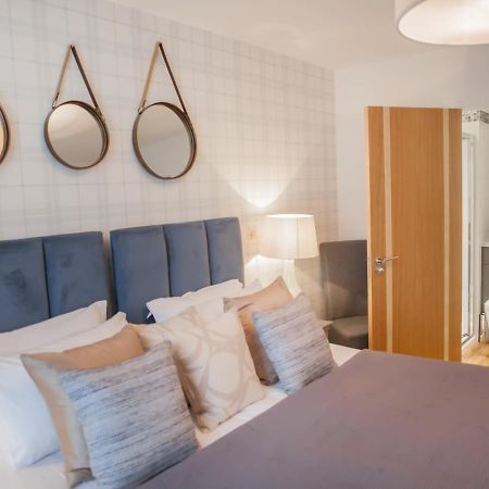 Henge House, Bluestone Apartment Bath Dış mekan fotoğraf