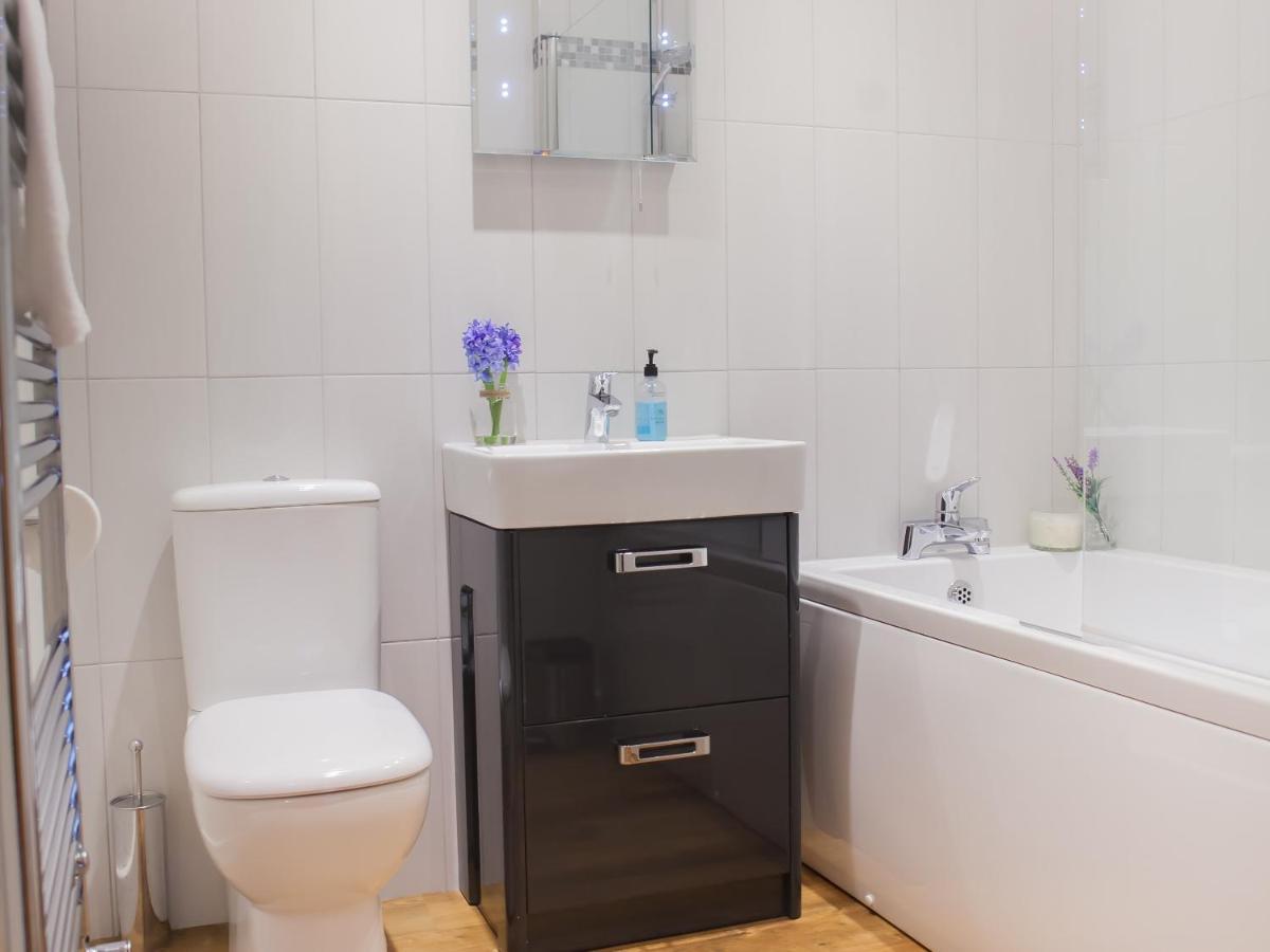 Henge House, Bluestone Apartment Bath Dış mekan fotoğraf